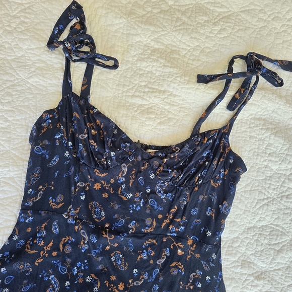 Wilfred Blue Cammy Mini Floral Dress - Picture 5 of 15